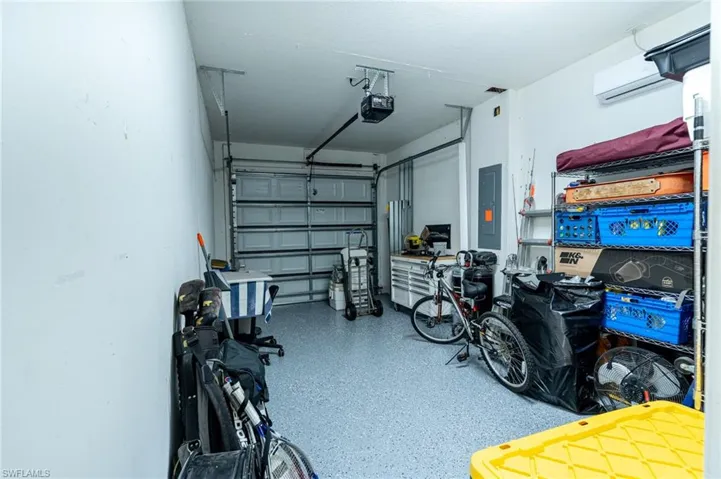 8956 Madrid Cir, Naples, Florida 34104
