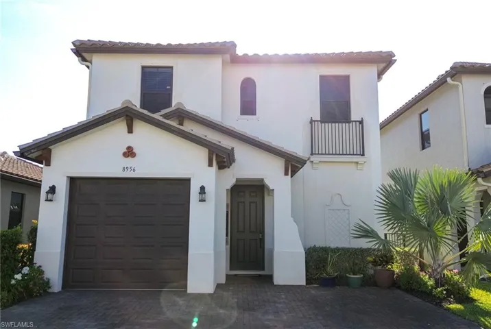 8956 Madrid Cir, Naples, Florida 34104