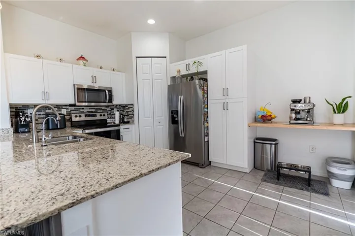 8956 Madrid Cir, Naples, Florida 34104