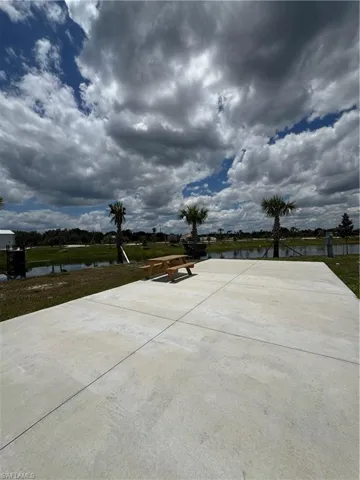 327 Sovereign St, Punta Gorda, Florida 33982