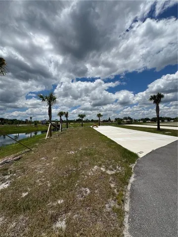 327 Sovereign St, Punta Gorda, Florida 33982