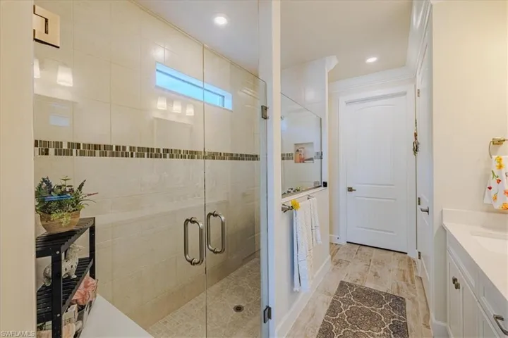 Double shower doors