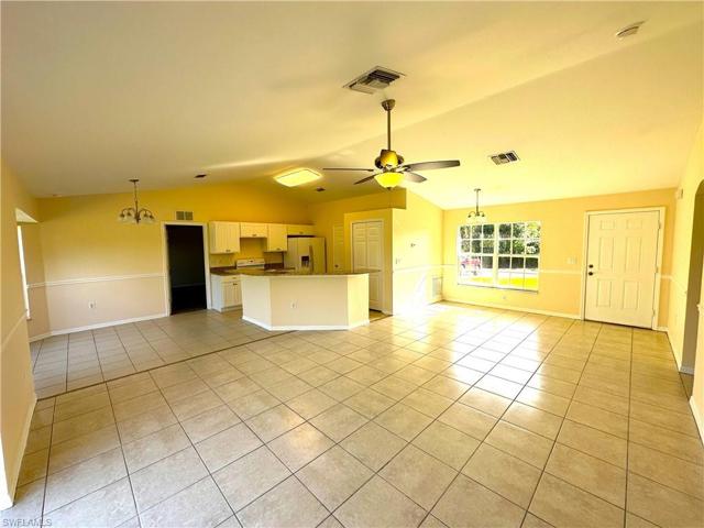 1221  Hillburn E ST, LEHIGH ACRES, FL 33974