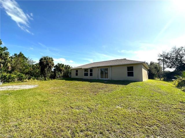 1221  Hillburn E ST, LEHIGH ACRES, FL 33974