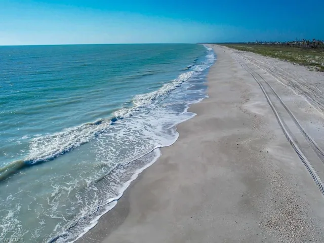Beach Looking West