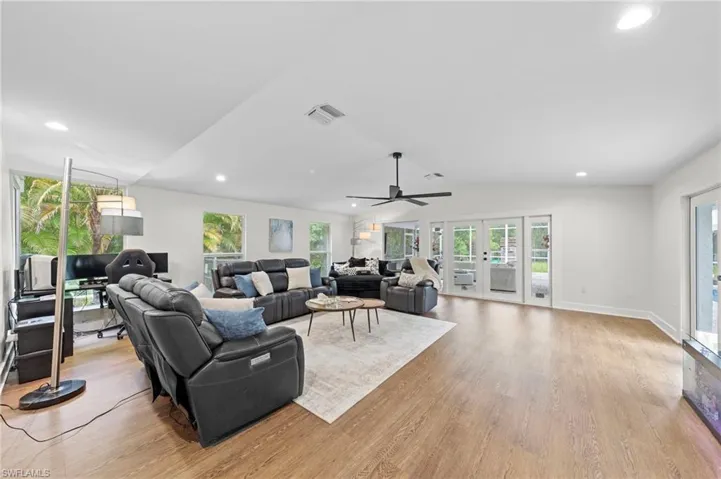2720 68th St Sw, Naples, Florida 34105