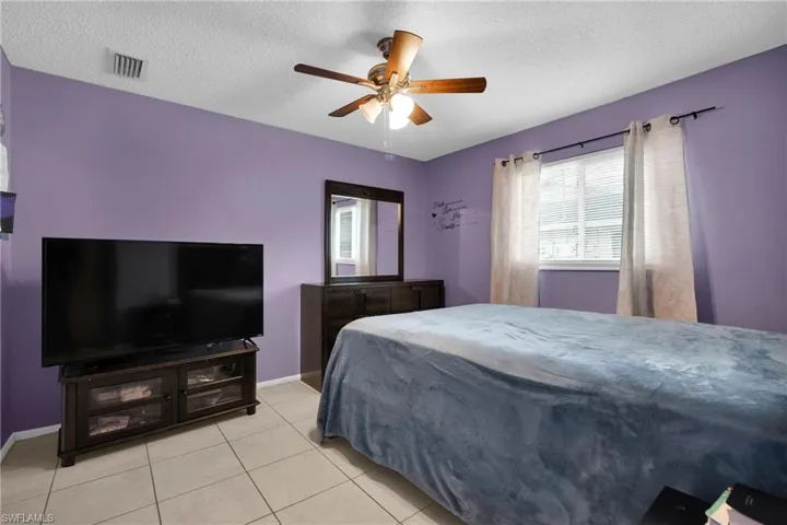 423 24th Ave, Cape Coral, Florida 33990