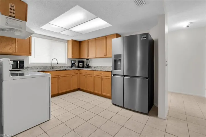 423 24th Ave, Cape Coral, Florida 33990