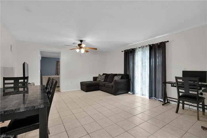423 24th Ave, Cape Coral, Florida 33990