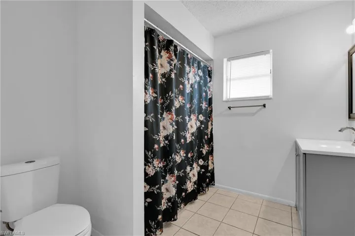 423 24th Ave, Cape Coral, Florida 33990