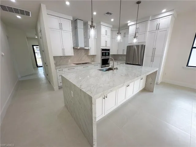 2464 Florida Ave, Naples, Florida 34112