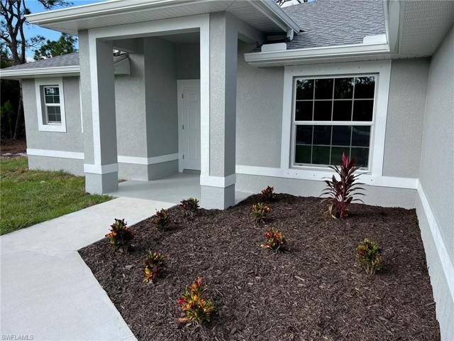 611 Truman AVE, LEHIGH ACRES FL 33972