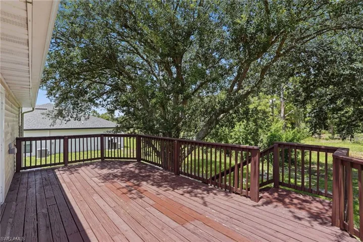 2216 Leda Ave S, Lehigh Acres, Florida 33973