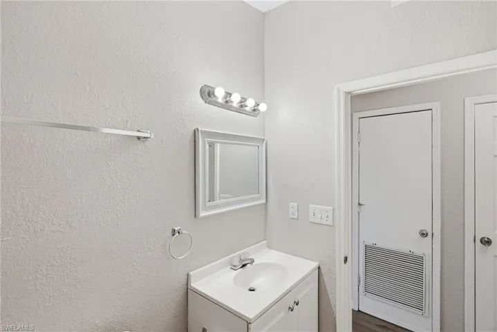 2216 Leda Ave S, Lehigh Acres, Florida 33973