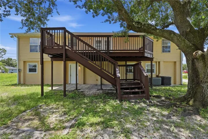 2216 Leda Ave S, Lehigh Acres, Florida 33973