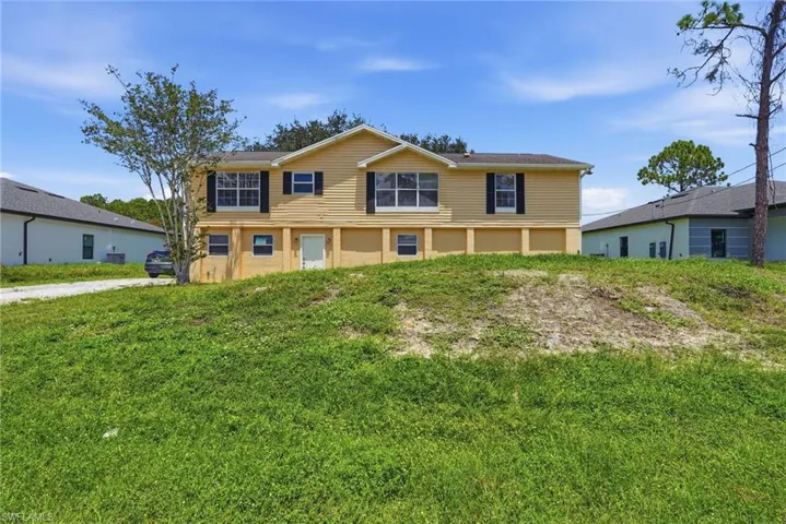 2216 Leda Ave S, Lehigh Acres, Florida 33973