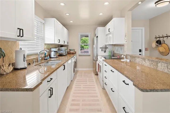 1435 Blue Point Ave 1435, Naples, Florida 34102