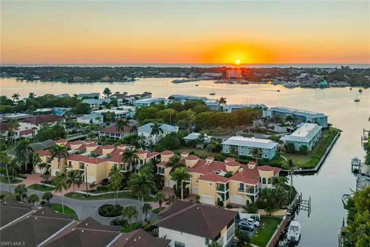 1435 Blue Point Ave 1435, Naples, Florida 34102
