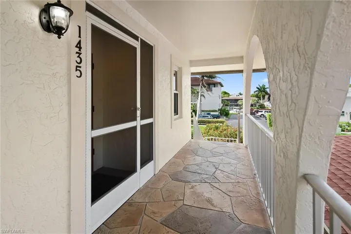 1435 Blue Point Ave 1435, Naples, Florida 34102