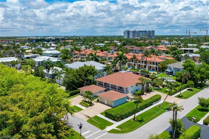 1435 Blue Point Ave 1435, Naples, Florida 34102