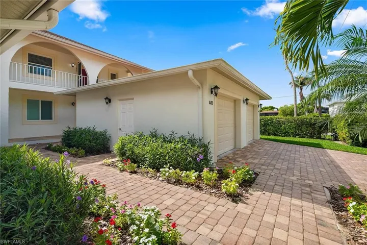 1435 Blue Point Ave 1435, Naples, Florida 34102