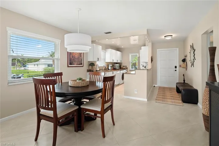 1435 Blue Point Ave 1435, Naples, Florida 34102