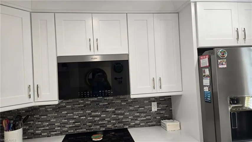 New kitchen cabinets with quartz counter