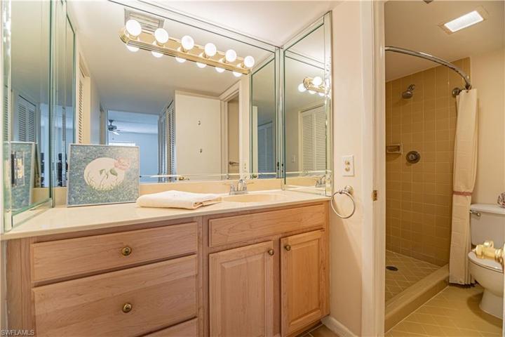 Spacious  split Bathroom off master bedroom