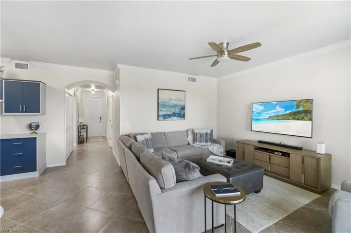 9820  Giaveno  CIR, Naples, FL 34113