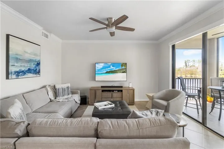 9820  Giaveno  CIR, Naples, FL 34113