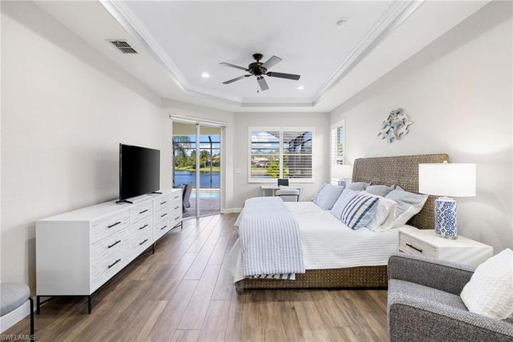 12772  Aviano  DR, Naples, FL 34105