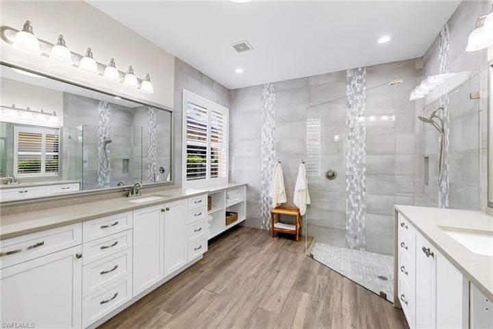 12772  Aviano  DR, Naples, FL 34105