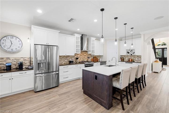 12772  Aviano  DR, Naples, FL 34105