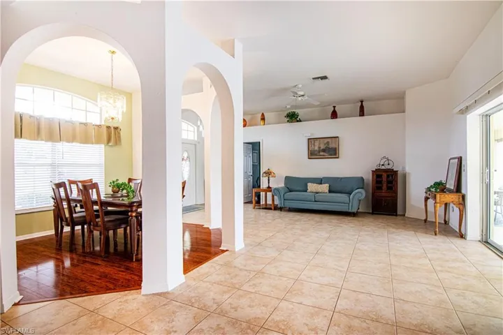 1104 SE 5th  AVE, Cape Coral, FL 33990