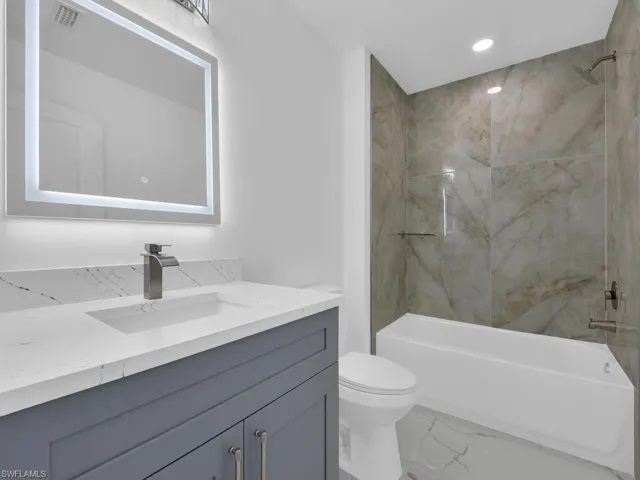 Bath Tub Guest Bathroom