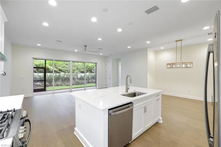 2687  Ridgecrest  PL, Naples, FL 34112