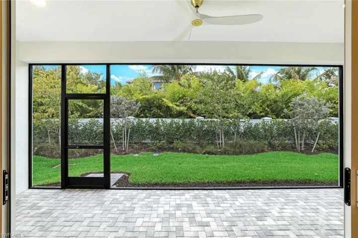 2687  Ridgecrest  PL, Naples, FL 34112