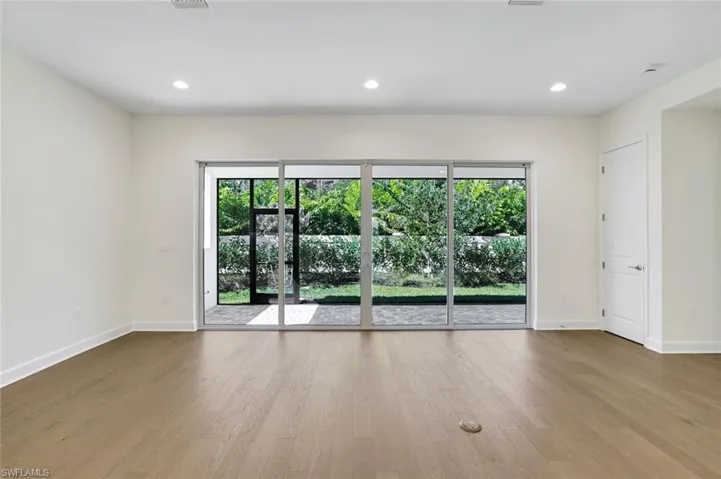 2687  Ridgecrest  PL, Naples, FL 34112