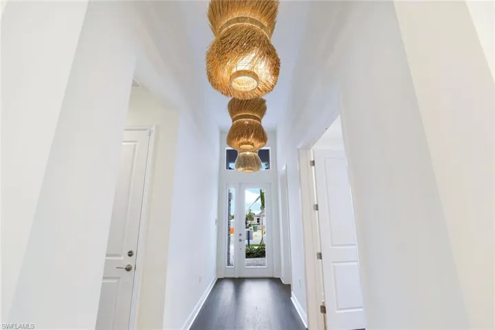 2687  Ridgecrest  PL, Naples, FL 34112