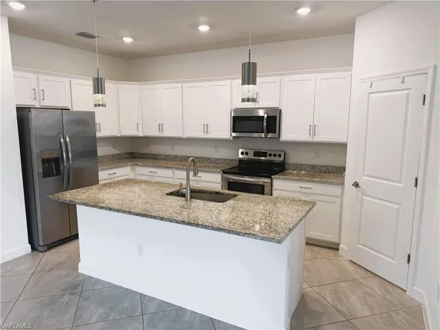 13856 Pine Lodge Ln, Fort Myers, Florida 33913