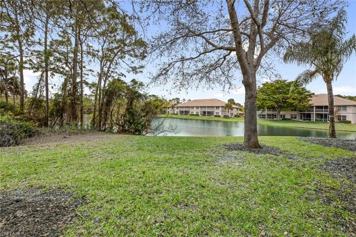 Private and quiet end unit - GREAT LOCATION