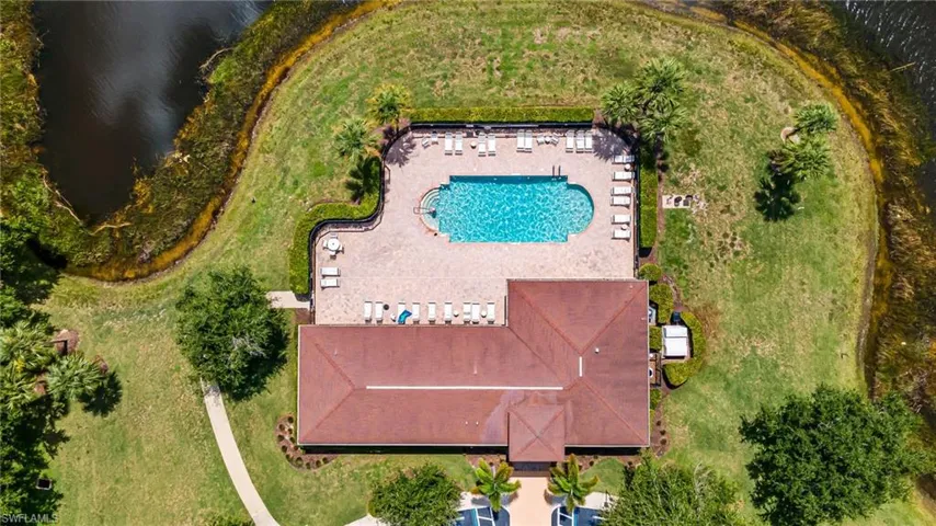 Bird's eye view of amenities