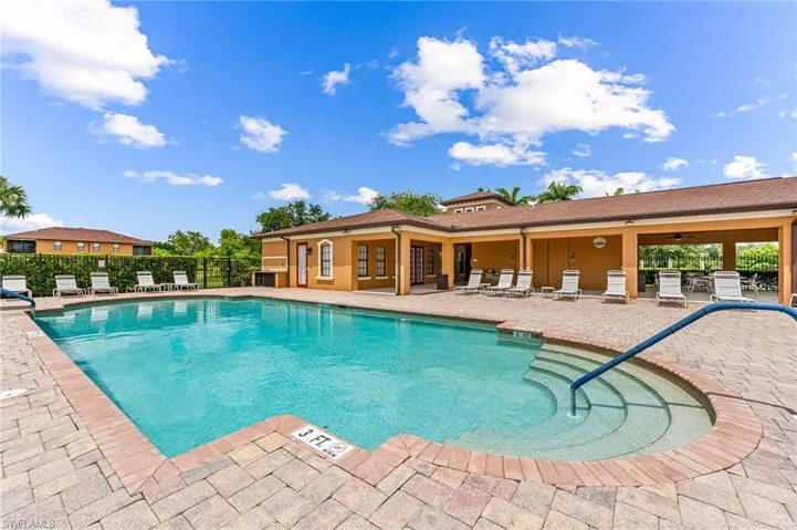 Community pool has ample space