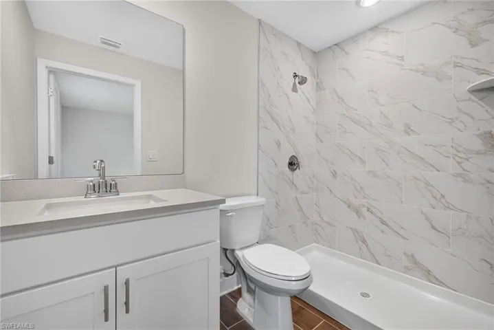 2821 Nw 22nd Pl, Cape Coral, Florida 33993