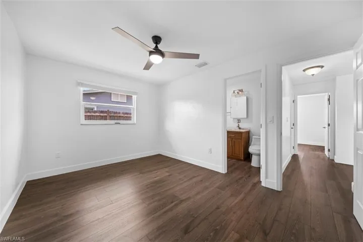 5460 Bayshore Rd, North Fort Myers, Florida 33917