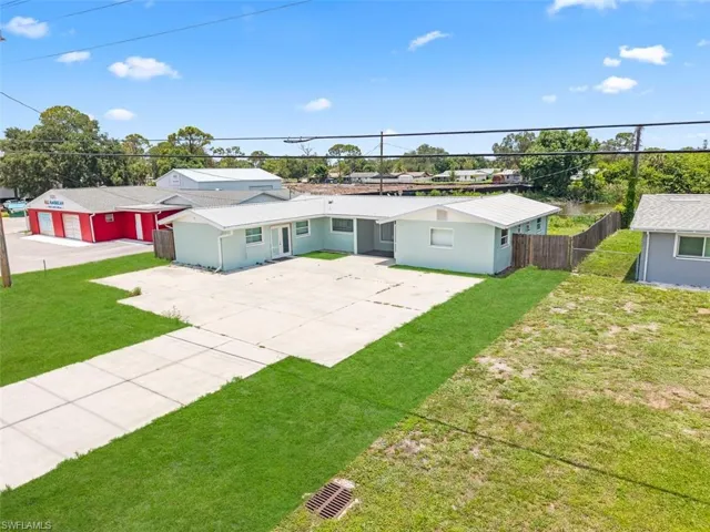 5460 Bayshore Rd, North Fort Myers, Florida 33917