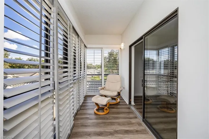 900  Arbor Lake  DR, Naples, FL 34110