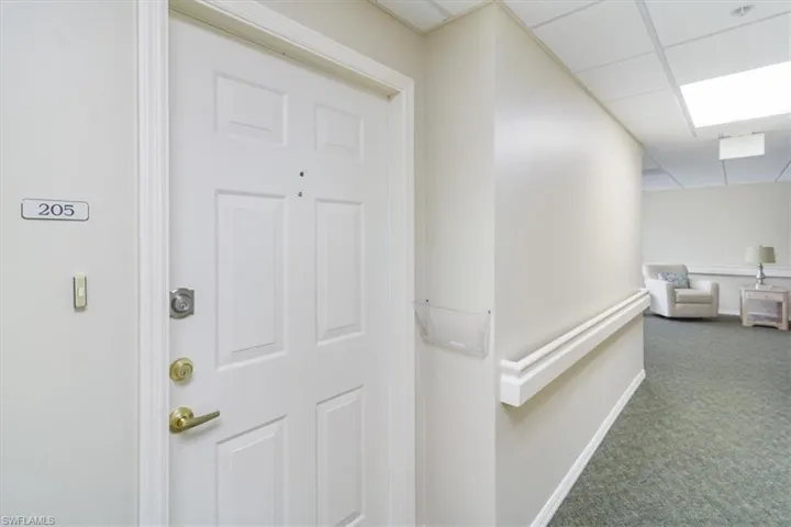 900  Arbor Lake  DR, Naples, FL 34110