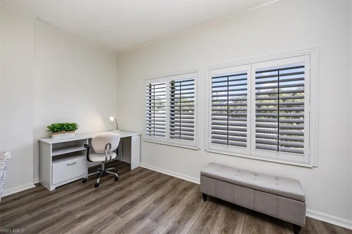 900  Arbor Lake  DR, Naples, FL 34110