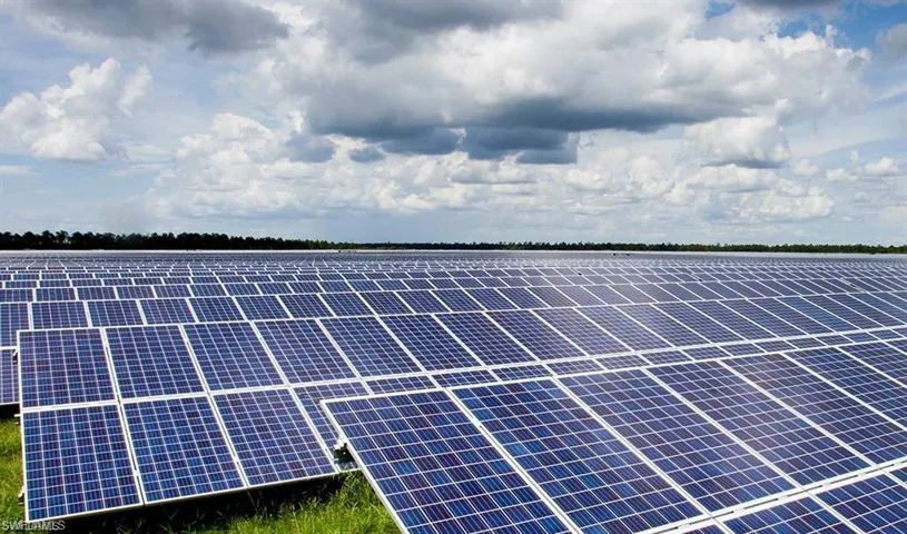 Babcock Solar Field
